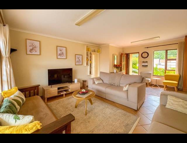 3 BEDROOM HOUSE FOR SALE IN LONEHILL